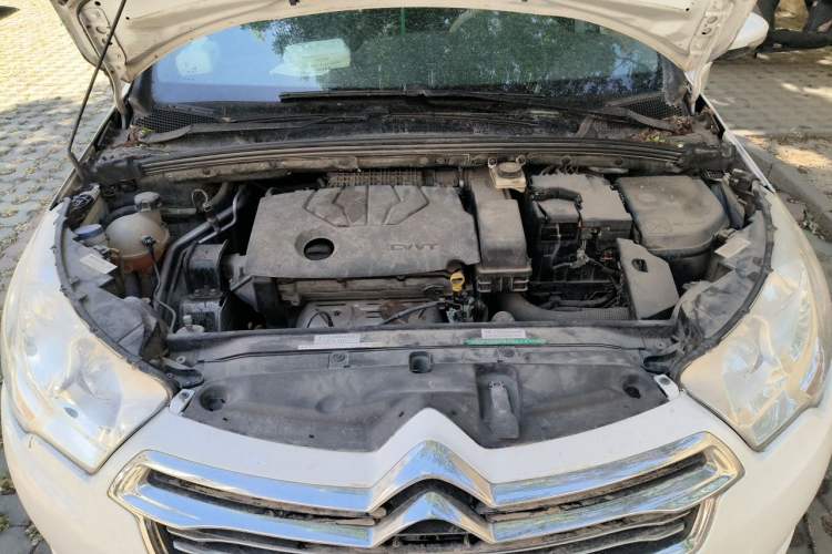Used Citroen C4L 2015 1.8L Automatic Luxury Edition Engine Bay