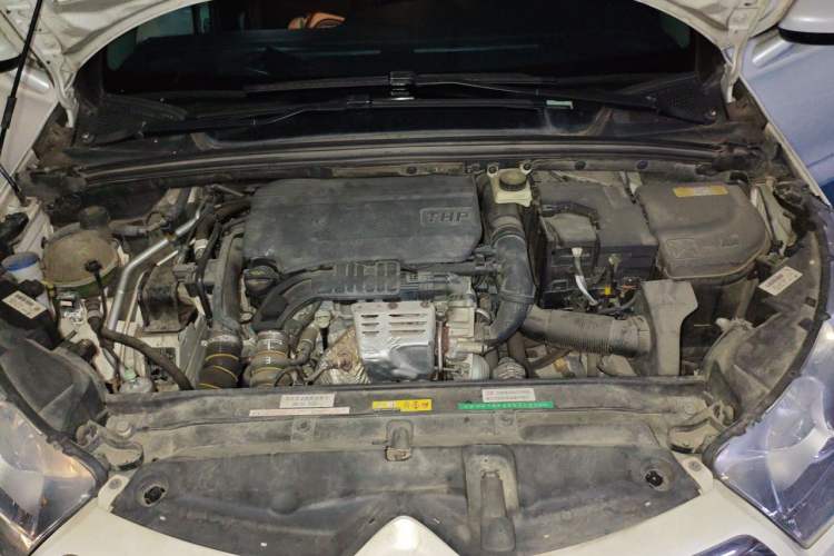 Used Citroen C4L 2015 1.2T Automatic Luxury Edition Engine Bay