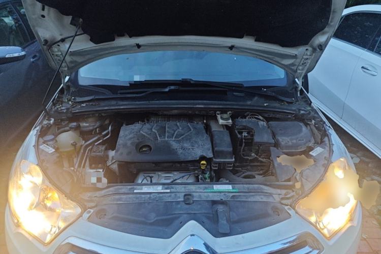 Used Citroen C4L 2015 1.8L Automatic Prestige Edition Engine Bay