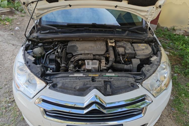 Used Citroen C4L 2015 1.2T Manual Luxury Edition Engine Bay