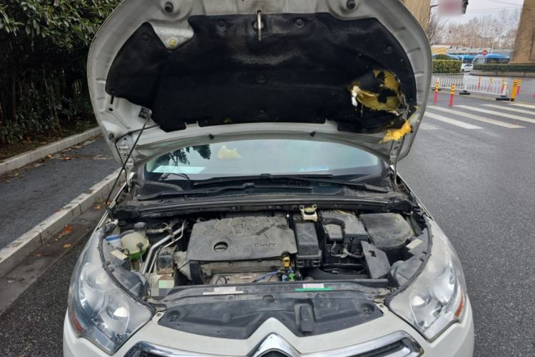 Used Citroen C4L 2015 1.8L Automatic Luxury Edition Engine Bay
