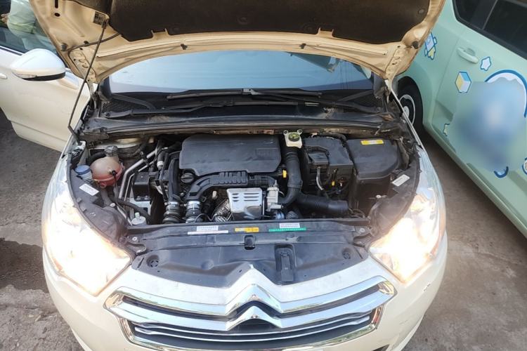 Used Citroen C4L 2015 1.2T Automatic Luxury Edition Engine Bay