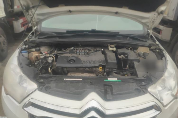Used Citroen C4L 2015 1.8L Automatic Leading Edition Engine Bay
