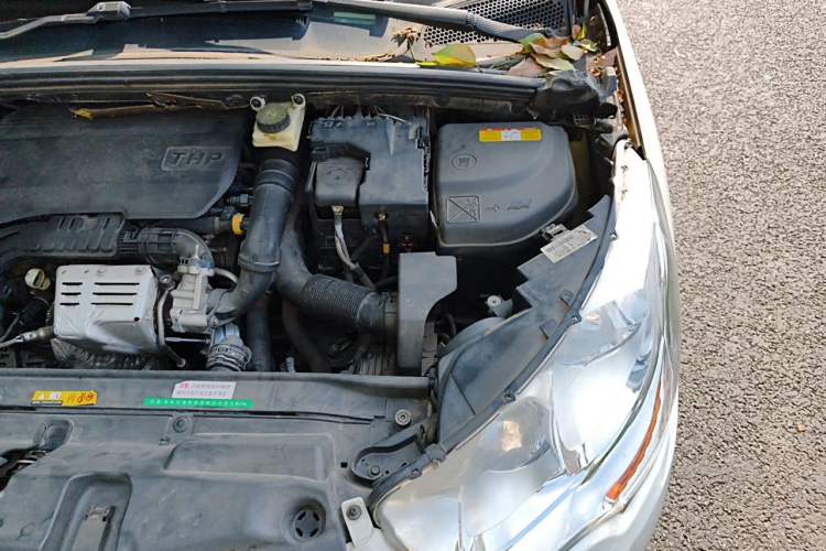 Used Citroen C4L 2015 1.2T Automatic Luxury Edition Engine Bay Left