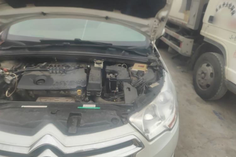 Used Citroen C4L 2015 1.8L Automatic Leading Edition Engine Bay Left