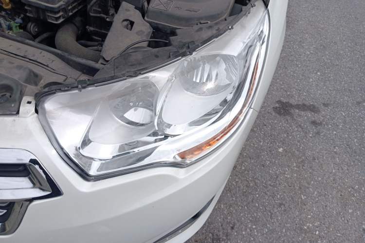 Used Citroen C4L 2015 1.8L Automatic Luxury Edition Engine Bay Left
