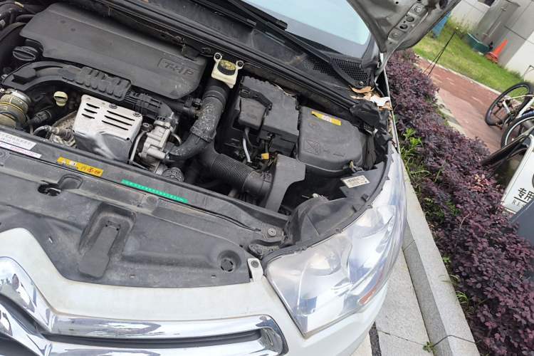 Used Citroen C4L 2015 1.2T Manual Luxury Edition Engine Bay Left