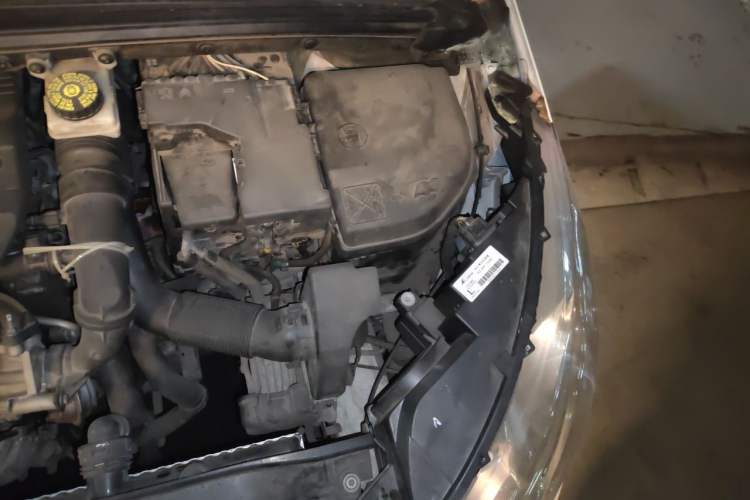 Used Citroen C4L 2015 1.2T Manual Luxury Edition Engine Bay Left