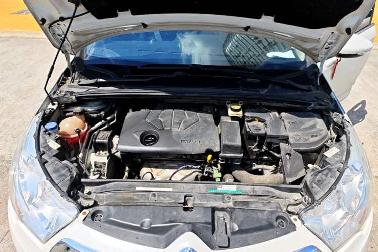Used Citroen C4L 2015 1.8L Automatic Luxury Edition Engine Bay