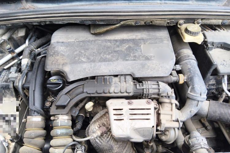 Used Citroen C4L 2015 1.2T Automatic Luxury Edition Engine Bay