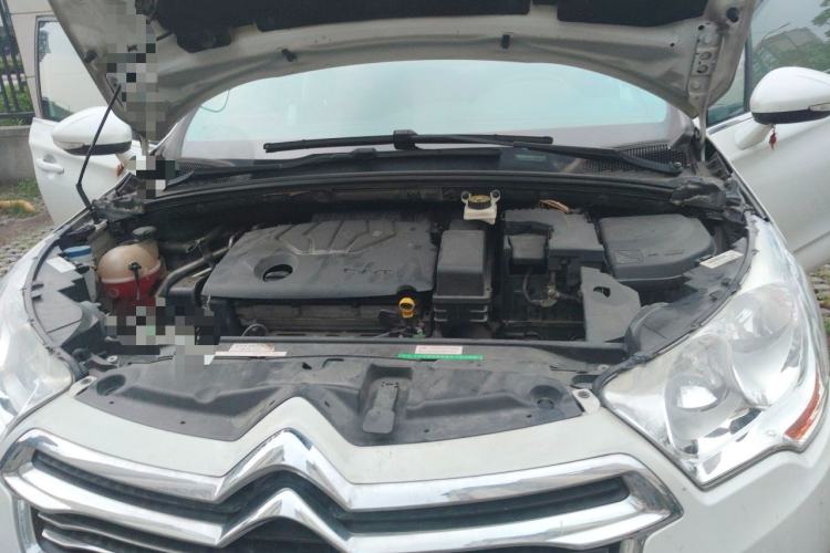 Used Citroen C4L 2015 1.8L Automatic Luxury Edition Engine Bay