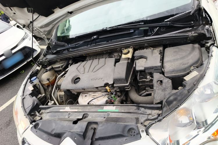 Used Citroen C4L 2015 1.8L Automatic Luxury Edition Engine Bay