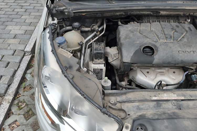 Used Citroen C4L 2015 1.8L Automatic Luxury Edition Engine Bay Right