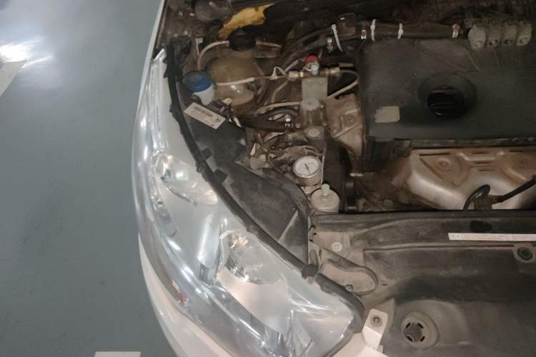 Used Citroen C4L 2015 1.8L Automatic Prestige Edition Engine Bay Right
