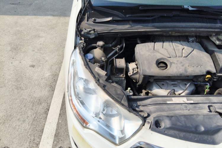 Used Citroen C4L 2015 1.8L Automatic Luxury Edition Engine Bay Right