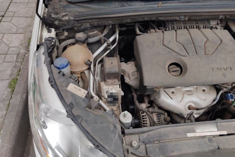 Used Citroen C4L 2015 1.8L Automatic Luxury Edition Engine Bay Right