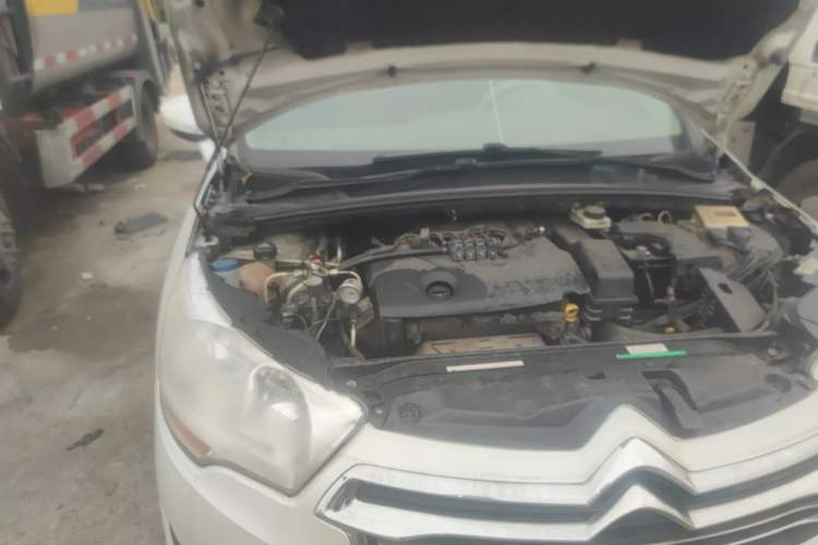 Used Citroen C4L 2015 1.8L Automatic Leading Edition Engine Bay Right