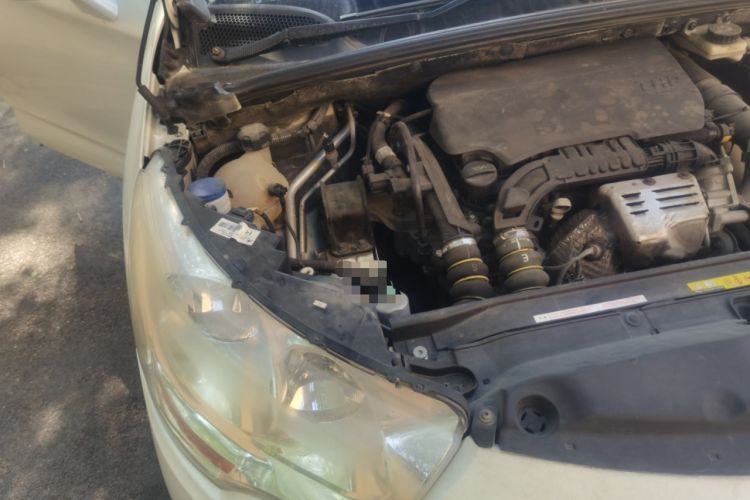 Used Citroen C4L 2015 1.2T Automatic Luxury Edition Engine Bay Right