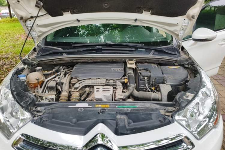 Used Citroen C4L 2015 1.2T Automatic Luxury Edition Engine Bay