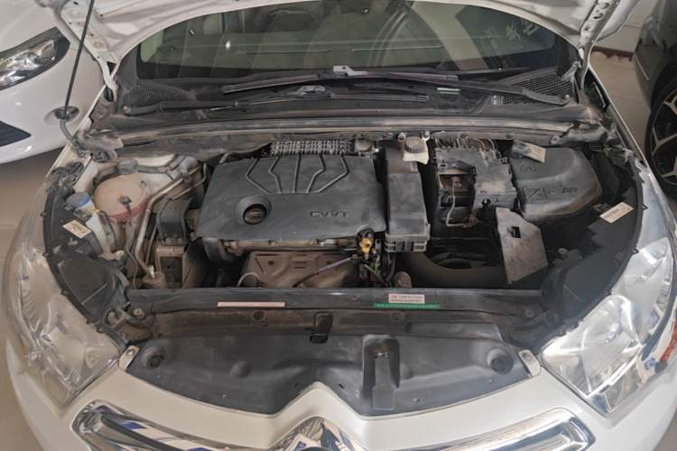 Used Citroen C4L 2015 1.8L Automatic Leading Edition Engine Bay