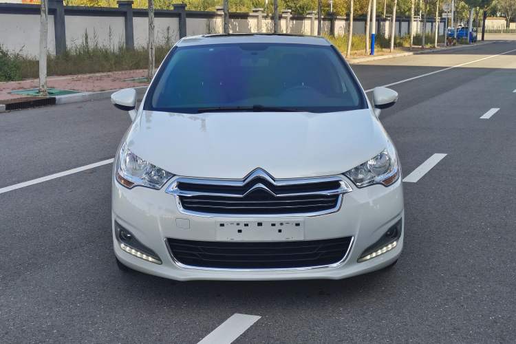 Used Citroen C4L 2015 1.2T Automatic Luxury Edition Exterior 1