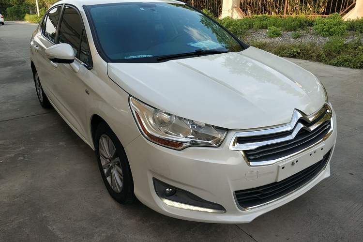 Used Citroen C4L 2015 1.2T Automatic Luxury Edition Exterior 2