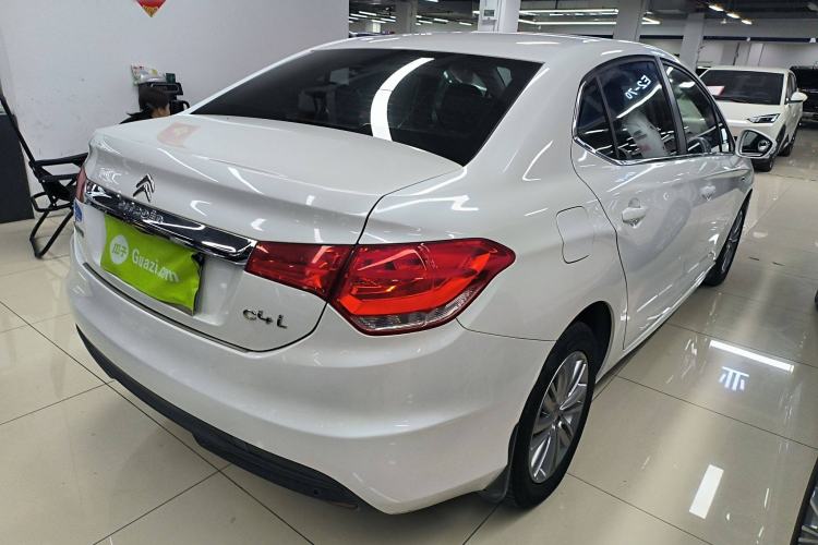 Used Citroen C4L 2015 1.2T Automatic Luxury Edition Exterior 5