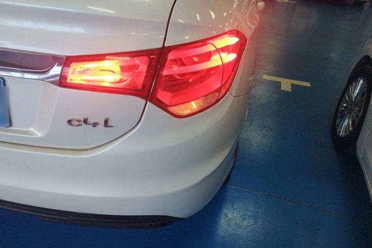 Used Citroen C4L 2015 1.8L Automatic Prestige Edition Exterior 6