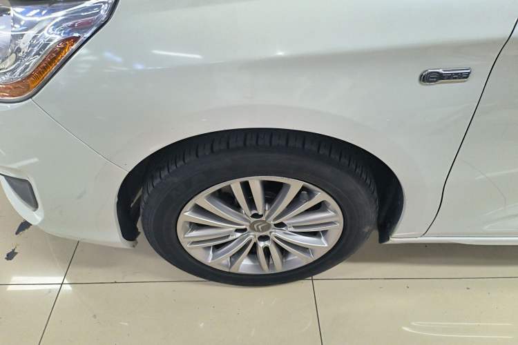 Used Citroen C4L 2015 1.2T Automatic Luxury Edition Exterior 7