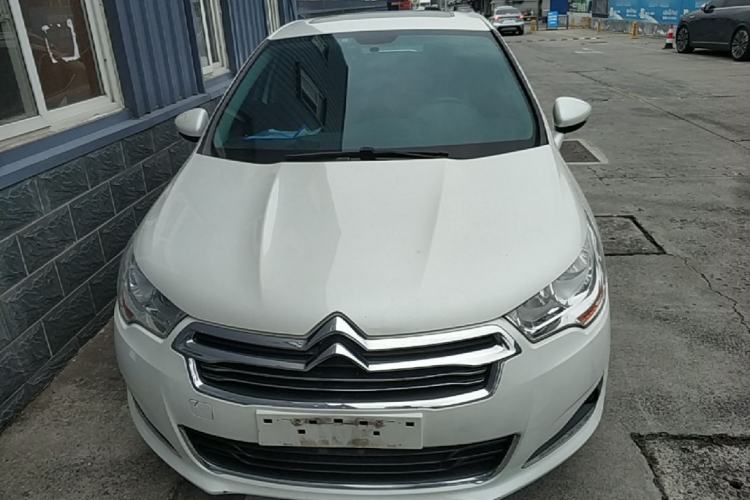 Used Citroen C4L 2015 1.2T Automatic Luxury Edition Front