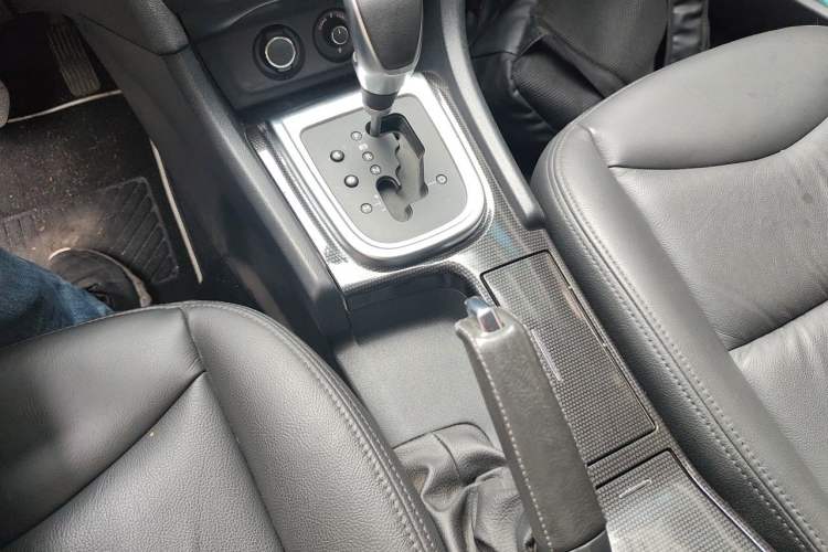 Used Citroen C4L 2015 1.6T Automatic Prestige Edition Gear Lever