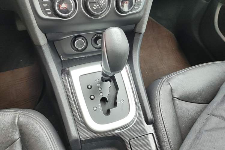 Used Citroen C4L 2015 1.2T Automatic Prestige Edition Gear Lever