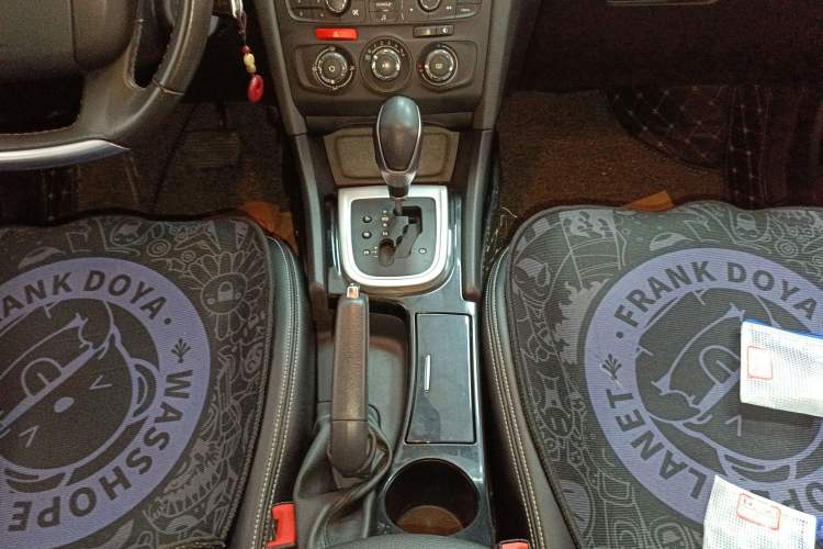 Used Citroen C4L 2015 1.8L Automatic Luxury Edition Gear Lever