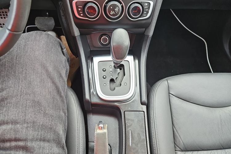 Used Citroen C4L 2015 1.2T Automatic Prestige Edition Gear Lever