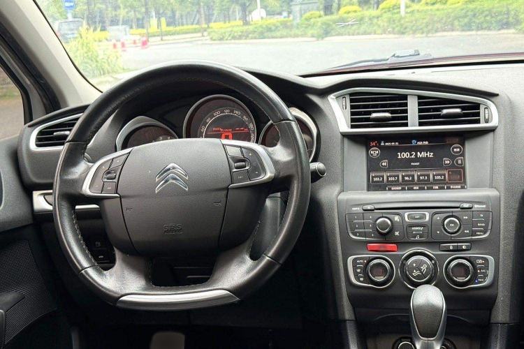 Used Citroen C4L 2015 1.8L Automatic Prestige Edition Gear Lever