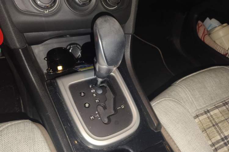 Used Citroen C4L 2015 1.8L Automatic Luxury Edition Gear Lever