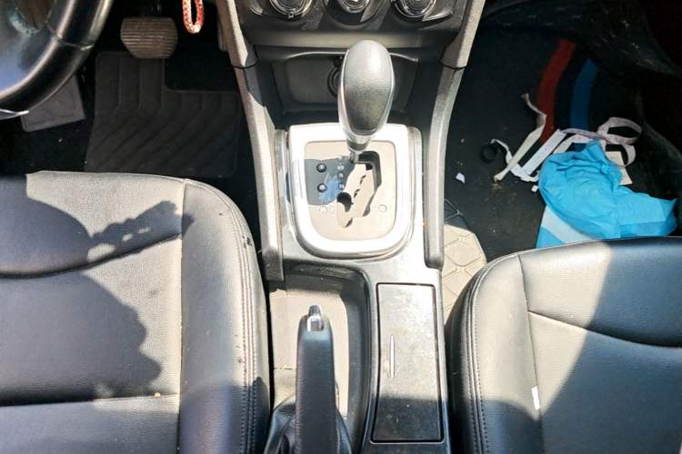 Used Citroen C4L 2015 1.8L Automatic Luxury Edition Gear Lever