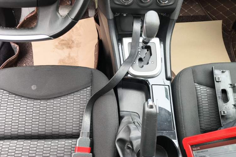 Used Citroen C4L 2015 1.8L Automatic Luxury Edition Gear Lever