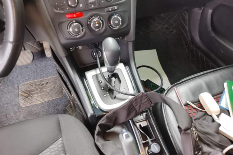 Used Citroen C4L 2015 1.2T Automatic Luxury Edition Gear Lever