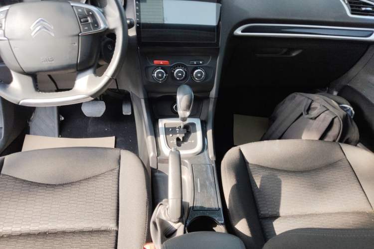 Used Citroen C4L 2015 1.2T Automatic Luxury Edition Gear Lever