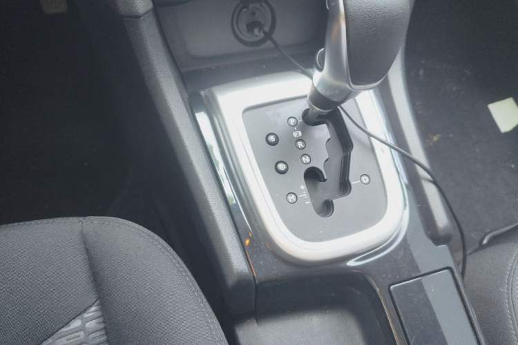 Used Citroen C4L 2015 1.8L Automatic Luxury Edition Gear Lever