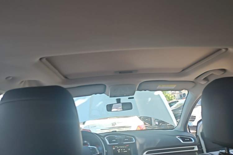 Used Citroen C4L 2015 1.8L Automatic Luxury Edition Headliner