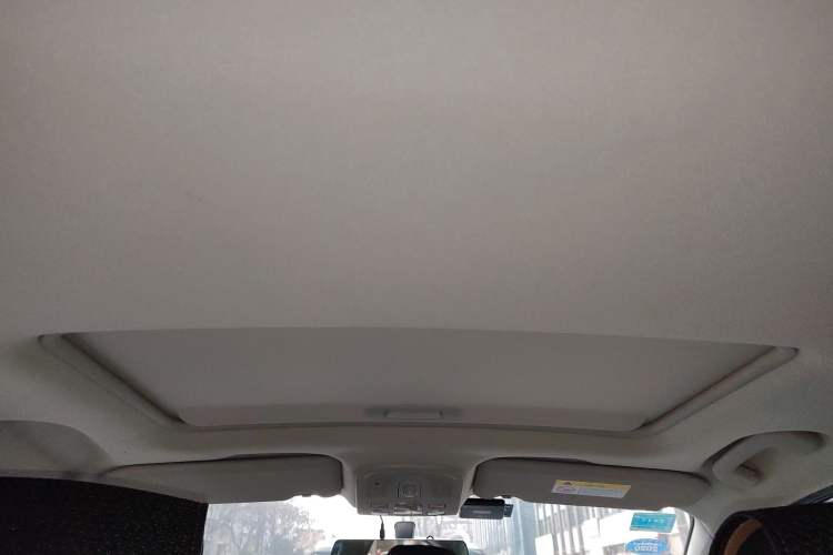 Used Citroen C4L 2015 1.8L Automatic Luxury Edition Headliner