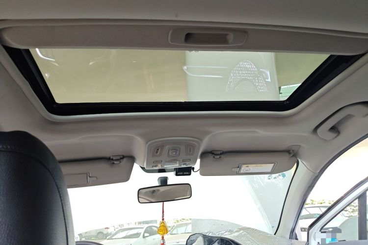 Used Citroen C4L 2015 1.2T Automatic Luxury Edition Headliner