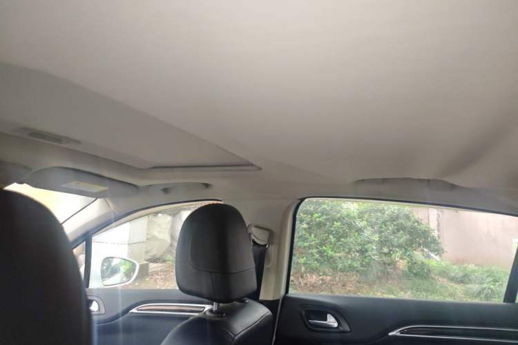 Used Citroen C4L 2015 1.8L Automatic Prestige Edition Headliner