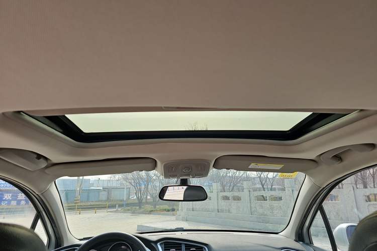 Used Citroen C4L 2015 1.2T Automatic Prestige Edition Headliner