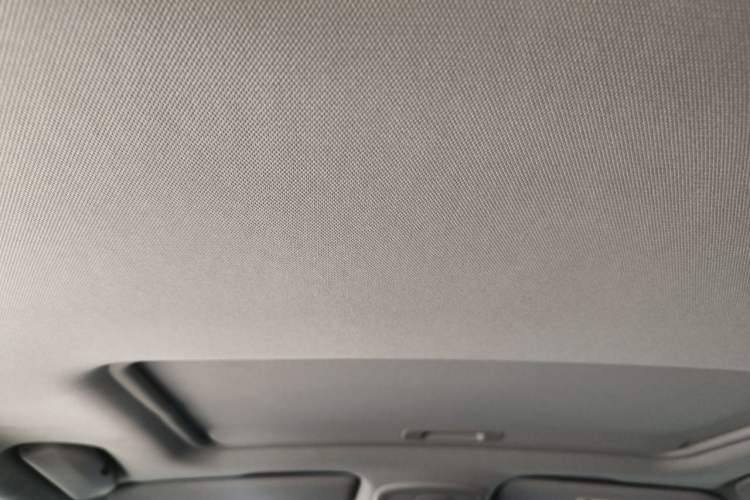 Used Citroen C4L 2015 1.8L Automatic Prestige Edition Headliner