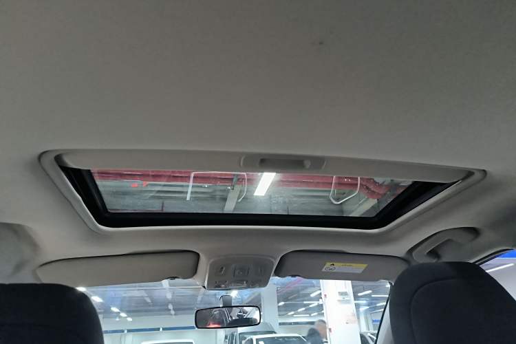 Used Citroen C4L 2015 1.2T Automatic Luxury Edition Headliner