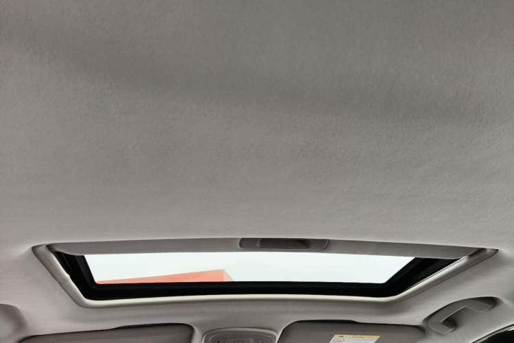 Used Citroen C4L 2015 1.8L Automatic Luxury Edition Headliner