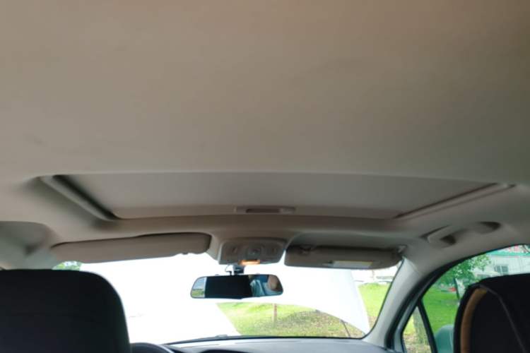 Used Citroen C4L 2015 1.2T Automatic Luxury Edition Headliner